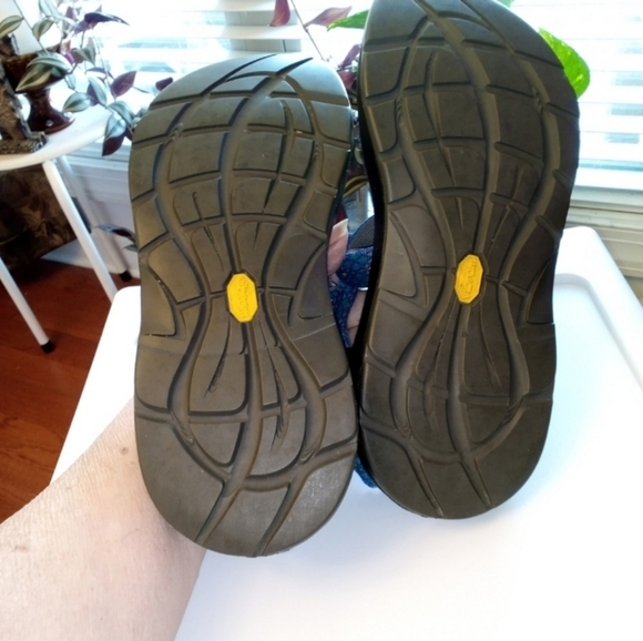 Chaco Women's Blue & Gray Strappy Sandals 6 Aztec Southwestern Print Hiking - Picture 8 of 10